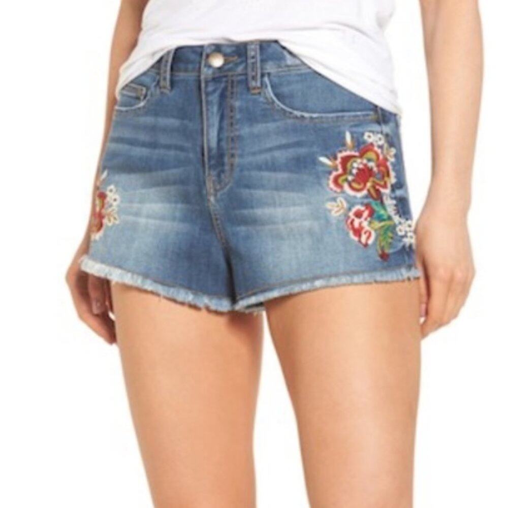 SUN & SHADOW Floral Embroidered Raw Hem Jean Shorts Sz 28